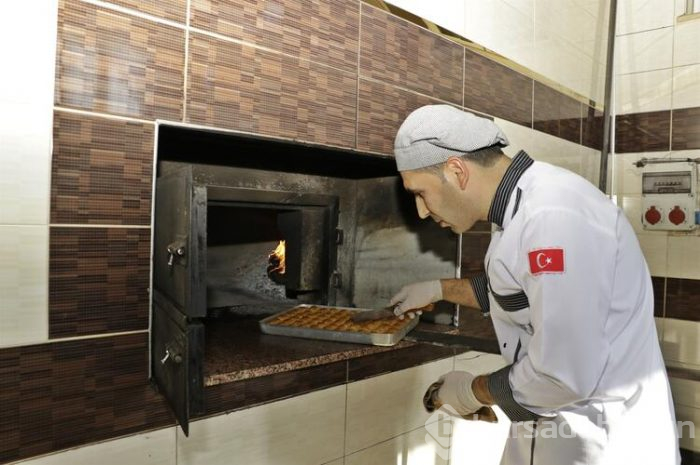  Üretip tüm Türkiye'ye gönderiyor!