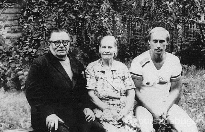 Vladimir Putin'i devlet başkanı yapan adam!