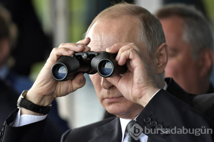 Vladimir Putin'i devlet başkanı yapan adam!