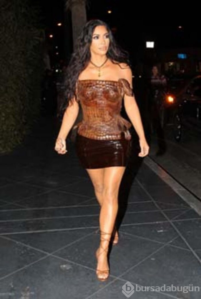 Kim Kardashian'ın 60 bin dolarlık kıyafete tepki!