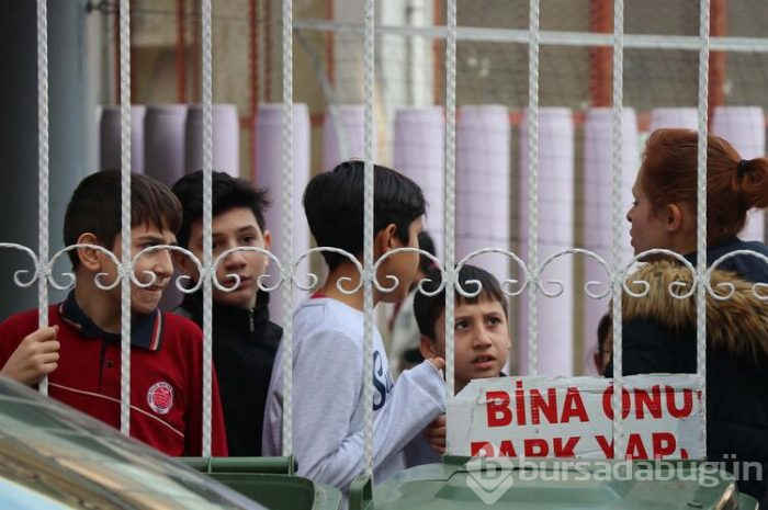 Okulda panik anları!
