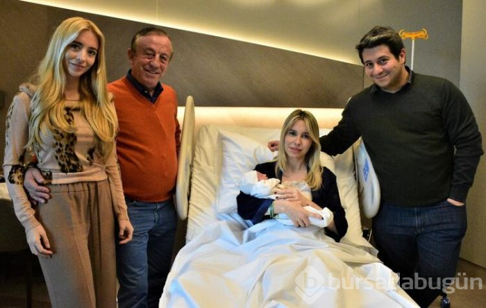 Ağaoğlu Ailesi'nin mutlu günü