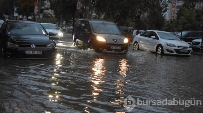 İzmir'de hayat felç oldu!
