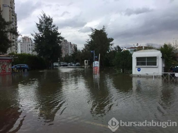 İzmir'de hayat felç oldu!
