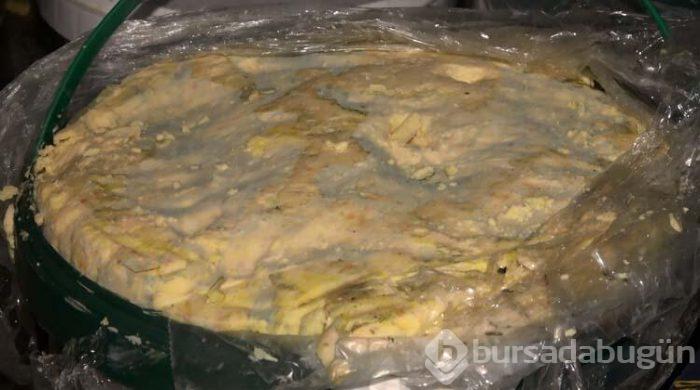 Kokmuş ve küflenmiş ürünleri satacaktı!