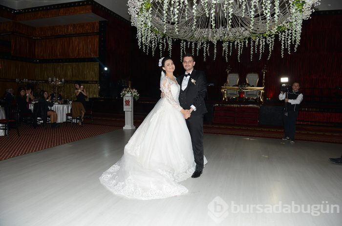 Bursa'da Sadabad Sarayı'nda görkemli düğün