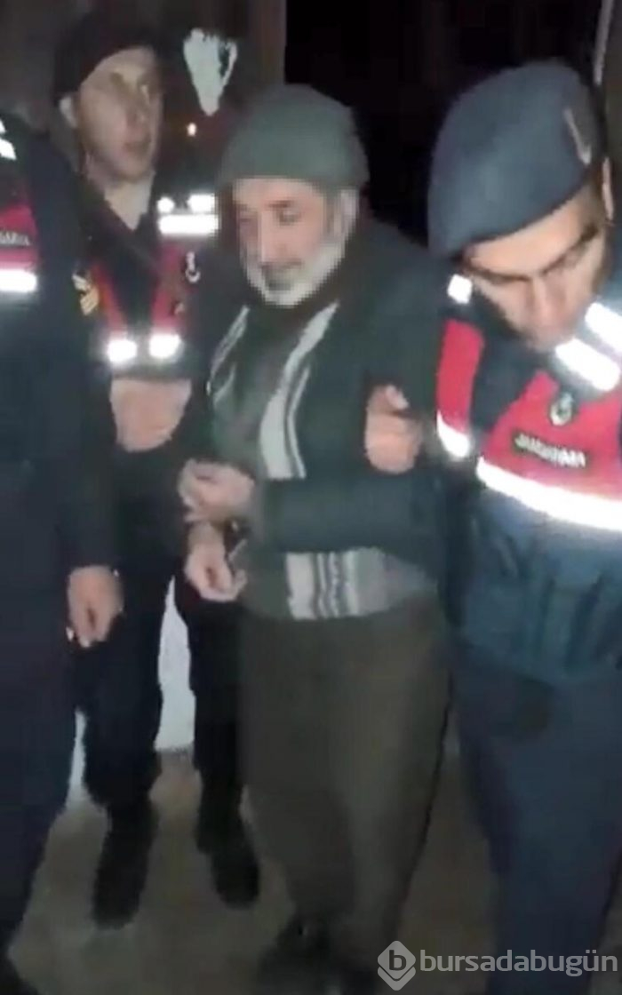 Eşini dövüp, kızı ile kendisini eve kilitledi
