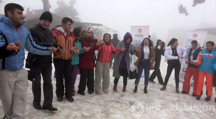 Yetim çocukların yüzü Uludağ'da güldü