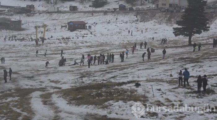Uludağ'da tatilci çok kar yok!