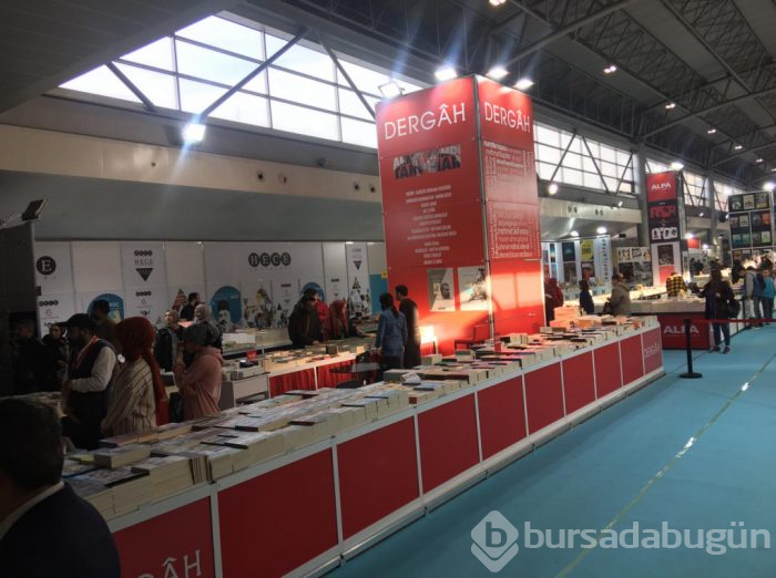 Bülent Arınç Bursa'da kitap fuarında