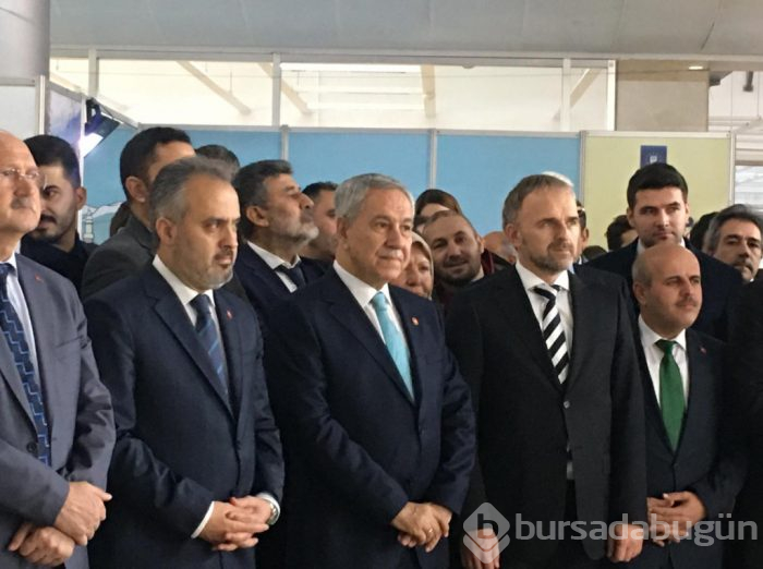 Bülent Arınç Bursa'da kitap fuarında