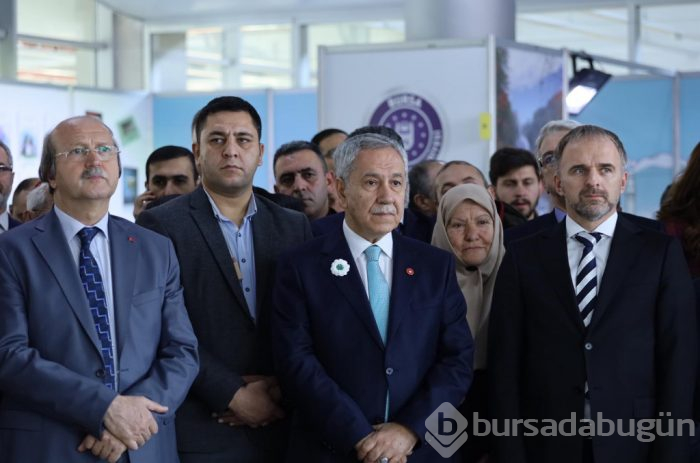 Bülent Arınç Bursa'da kitap fuarında