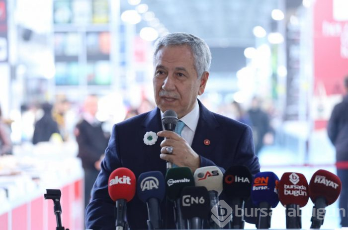 Bülent Arınç Bursa'da kitap fuarında