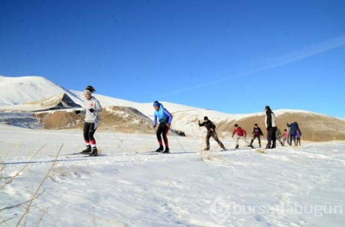 Bitlisli kayakçılar, Nemrut Dağı'nda hazırlanıyor