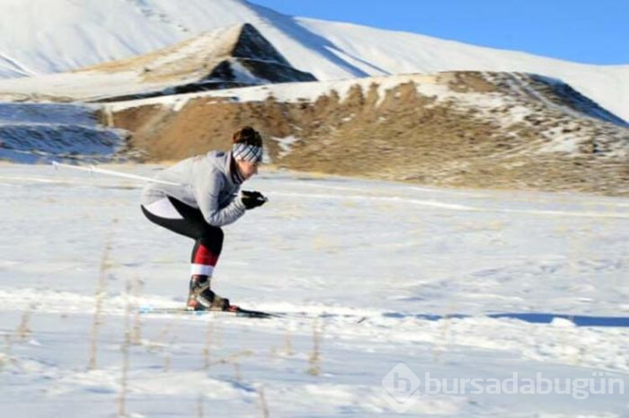 Bitlisli kayakçılar, Nemrut Dağı'nda hazırlanıyor