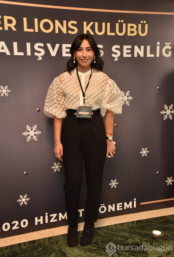 Bursa'da burslu öğrenciler yararına şenlik 