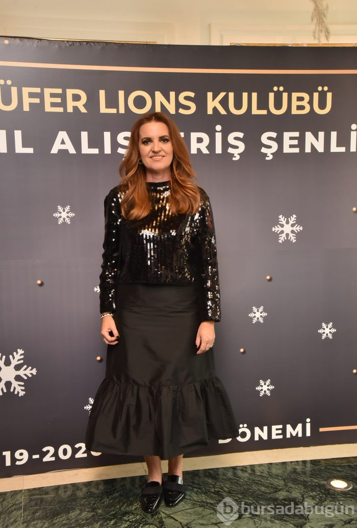 Bursa'da burslu öğrenciler yararına şenlik 