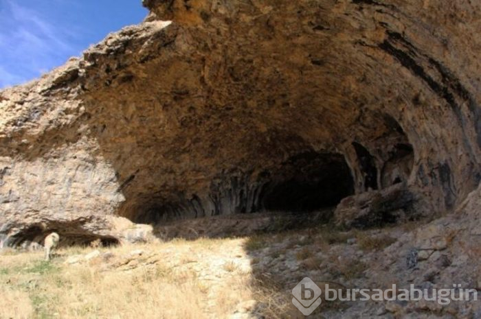 Doğal oluşumlu sarnıç ve mağaralar dikkat çekiyor