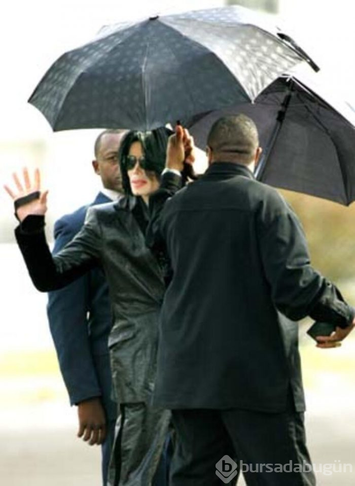 Michael Jackson geri döndü!