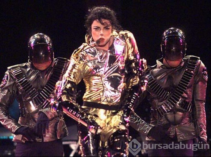 Michael Jackson geri döndü!