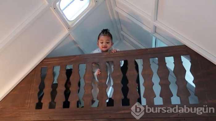 Stormi'nin devasa Noel hediyesi