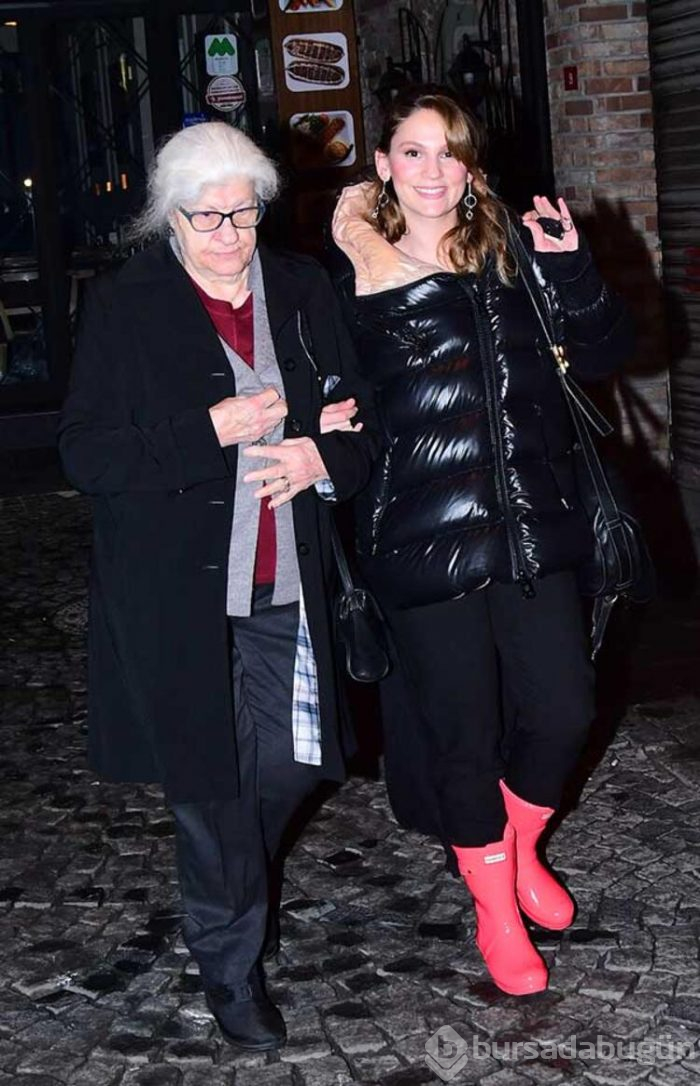 Farah Zeynep Abdullah sevgilisiyle görütülendi
