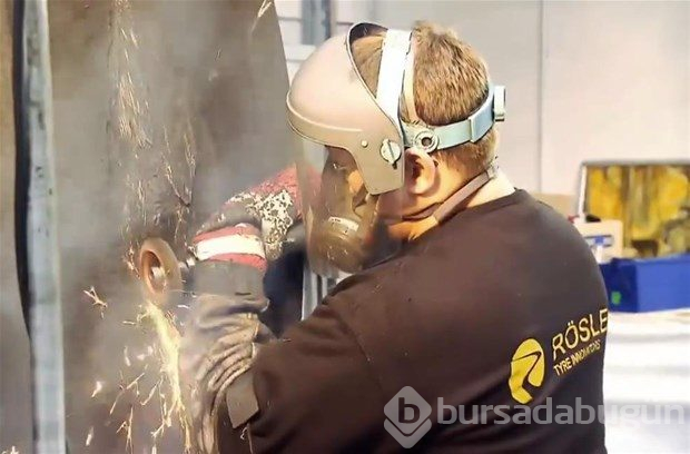 Lastiği tamir ettiler!