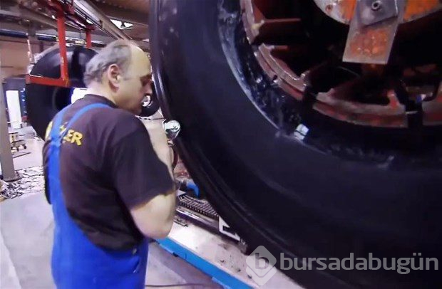 Lastiği tamir ettiler!