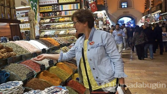 Türk mutfağının lezzetlerini ülkesine tanıtıyor