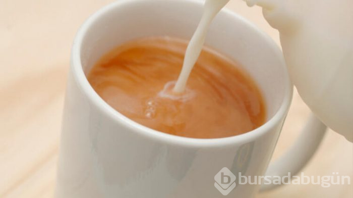 Çaya süt eklemek faydalı mı, zararlı mı?