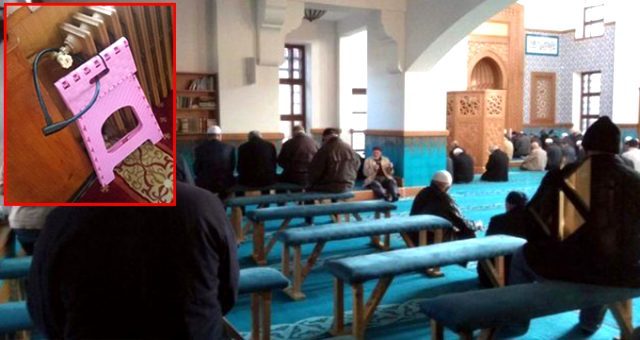 Camilerde oturakların kaldırılması sonrası cemaatin çözümü