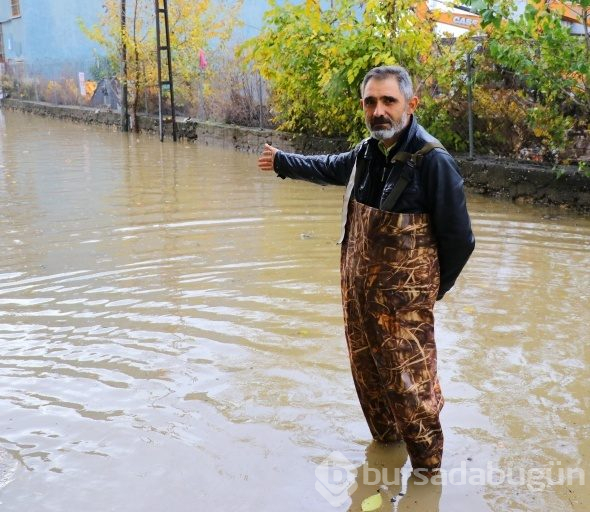Uykuda su baskınına yakalandılar