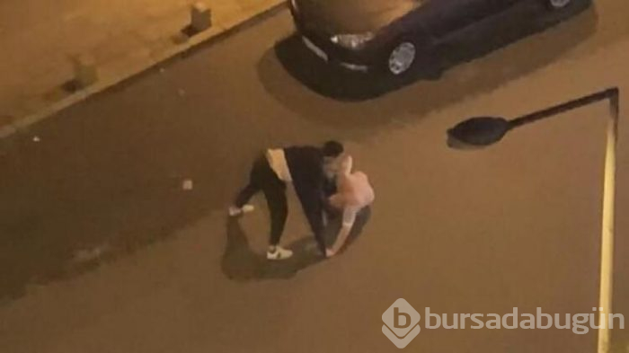 Yol ortasındaki olay böyle görüntülendi!