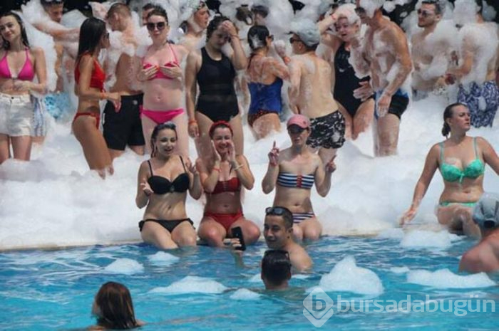 Rus turistler, Türklere gönlünü kaptırıyorlar!
