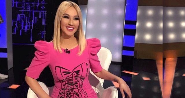 Silikonu patlayan spiker akan sıvıya aldırmadı