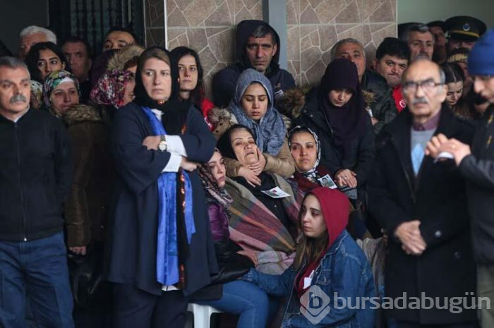 Şehit Berkay Işık gözyaşlarıyla son yolculuğuna uğurlandı