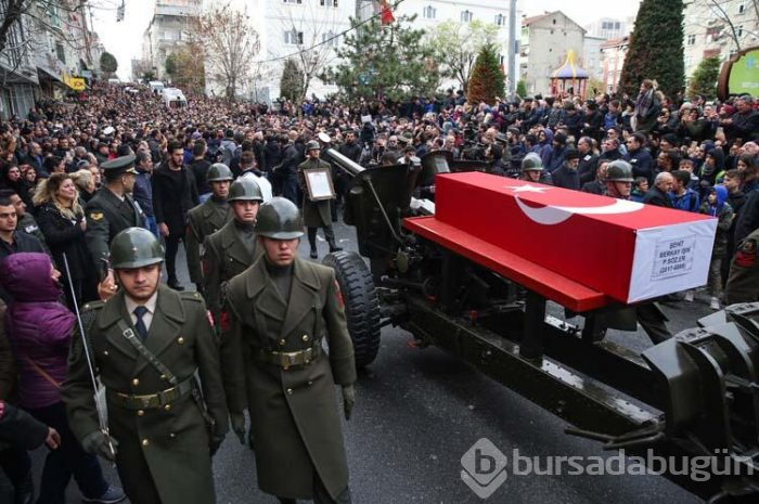 Şehit Berkay Işık gözyaşlarıyla son yolculuğuna uğurlandı