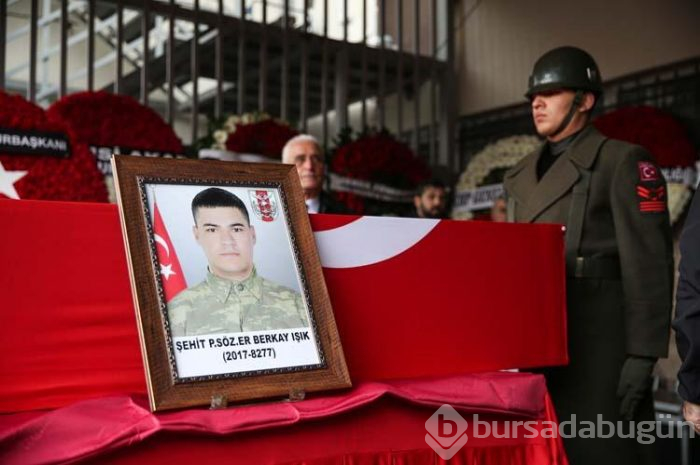 Şehit Berkay Işık gözyaşlarıyla son yolculuğuna uğurlandı