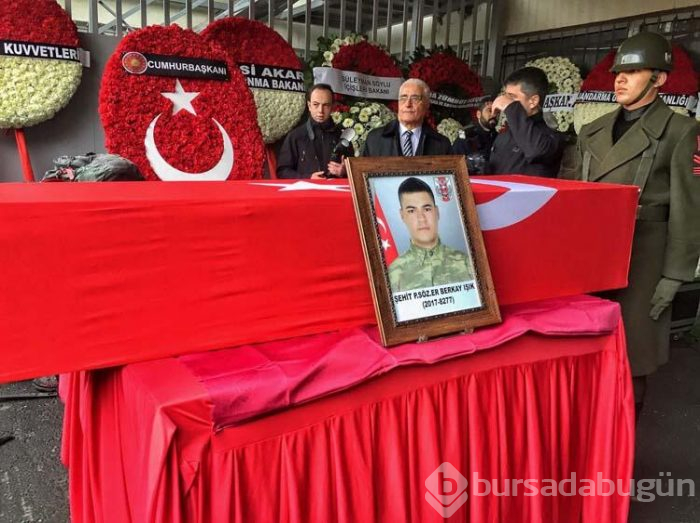Şehit Berkay Işık gözyaşlarıyla son yolculuğuna uğurlandı