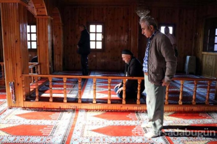 Caminin çivisi yok