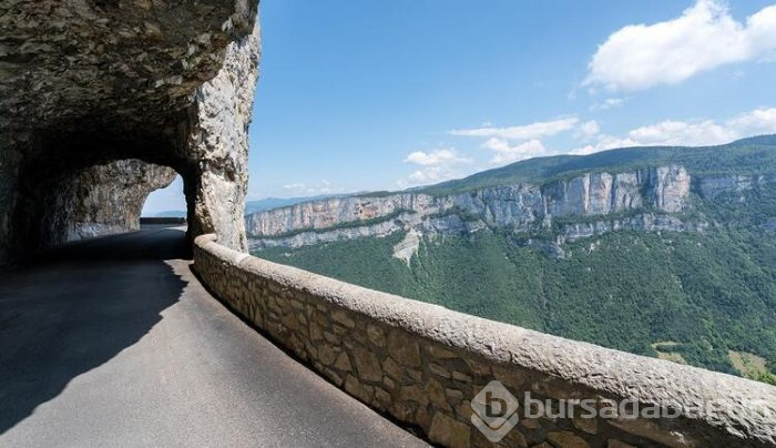 Pek çok gezgini kendine çekmeyi başaran o yollar