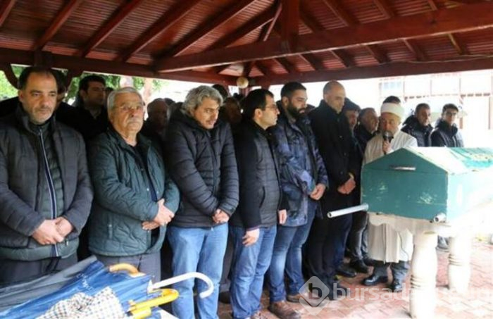 Ölü bulunan doktor Leman Ege'nin cenazesinde gözyaşları dinmek bilmedi