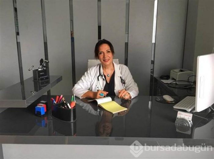 Ölü bulunan doktor Leman Ege'nin cenazesinde gözyaşları dinmek bilmedi