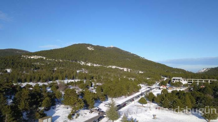 Spil Dağı Milli Parkı beyaza büründü