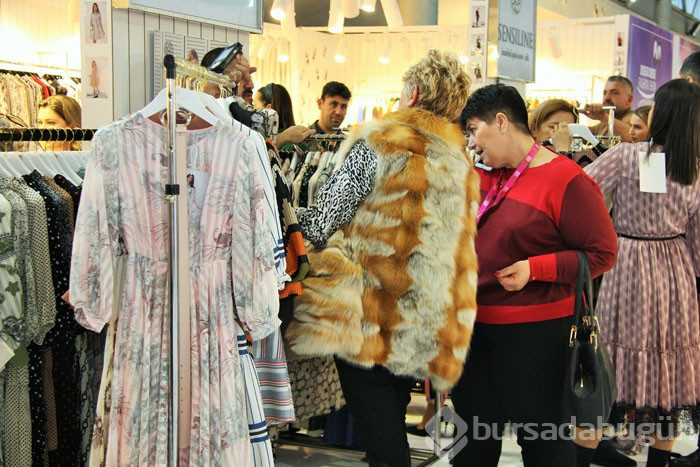 Bursa'da yeniden düzenlenen Dossa Dossi Fashion Show 35 ülkeden yaklaşık 6 bin kişiyi Bursa'ya getirdi