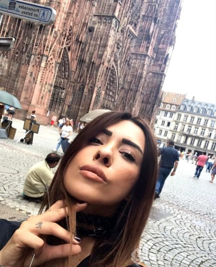 Eski halinden eser yok!