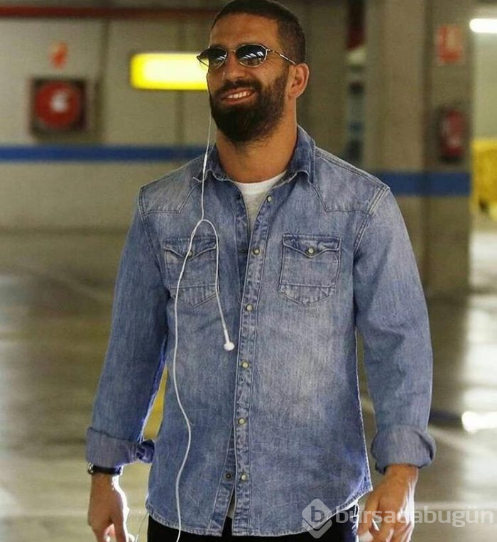Gündem Arda Turan: Zirveden dibe...
