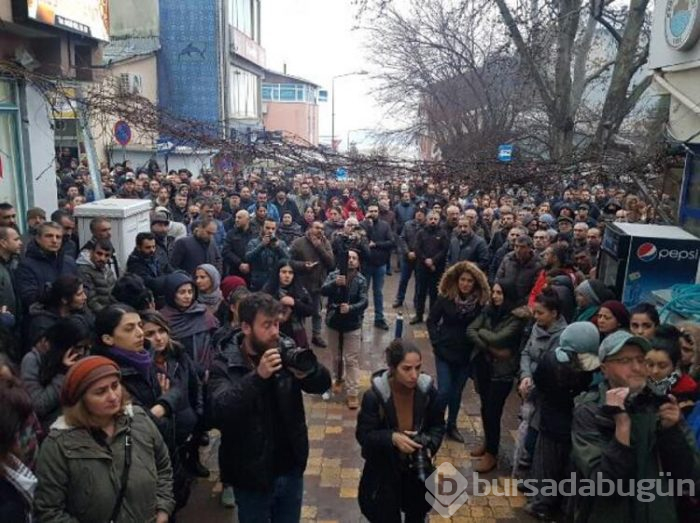 Çocuk istismarına tepki! Mahalle sokağa döküldü...