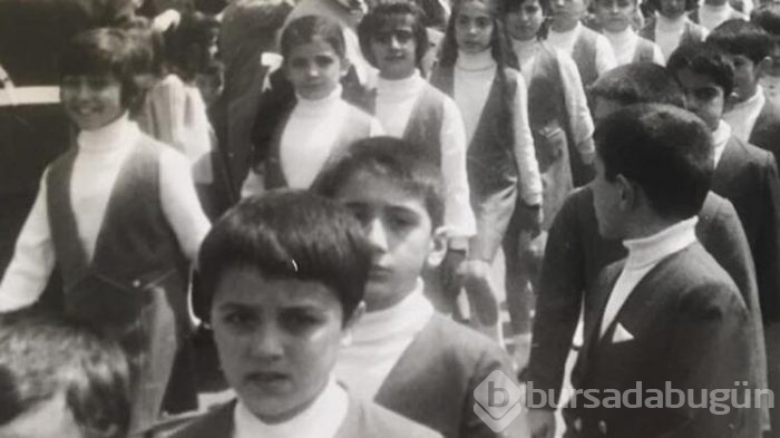 Ünlülerin lise fotoğrafları çok konuşuluyor!