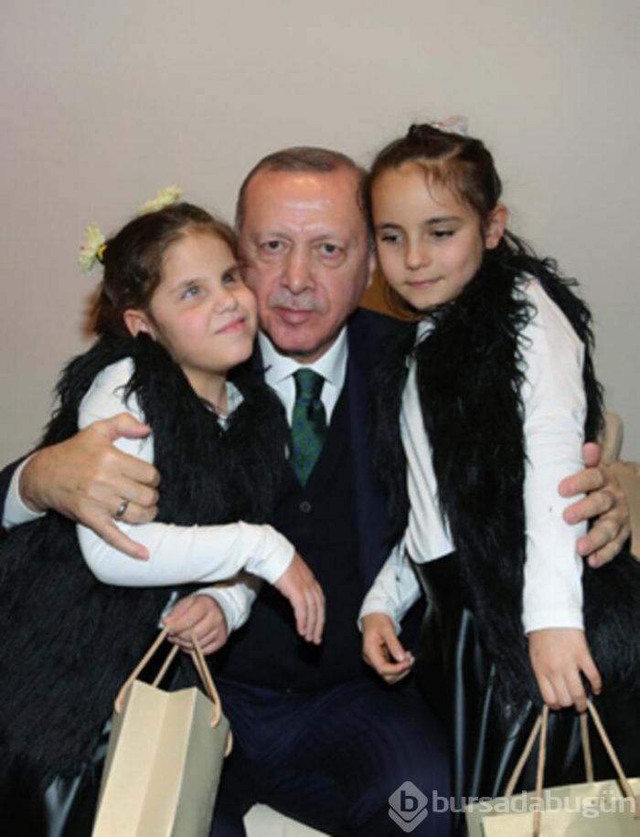 Cumhurbaşkanı Erdoğan'dan çocuklara çok özel hediye